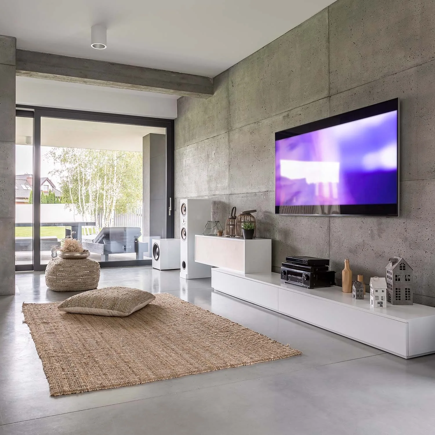 Soporte TV  VESA UNIVERSAL 10" a 85" + Porta Deco + Limpia Pantallas